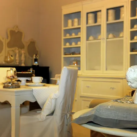 La Garconniere-Suite In Salerno Centro-3
