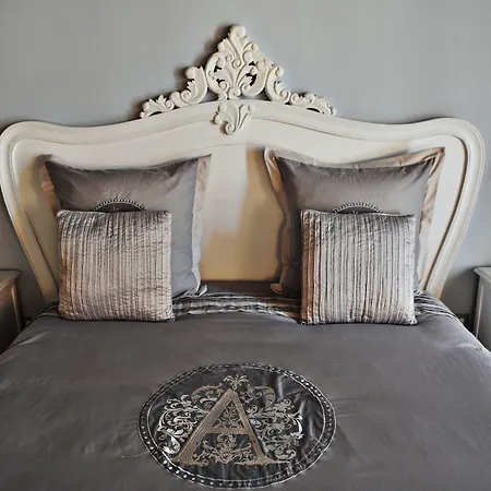 La Garconniere-Suite In Salerno Centro-2